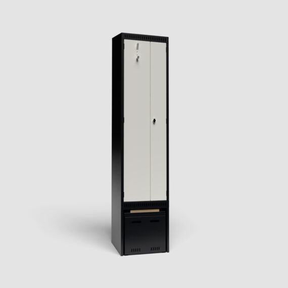 Idrettskap med sitteskuff