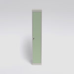 Robust elevskap med solid dør. RAL 9002 og RAL 1015